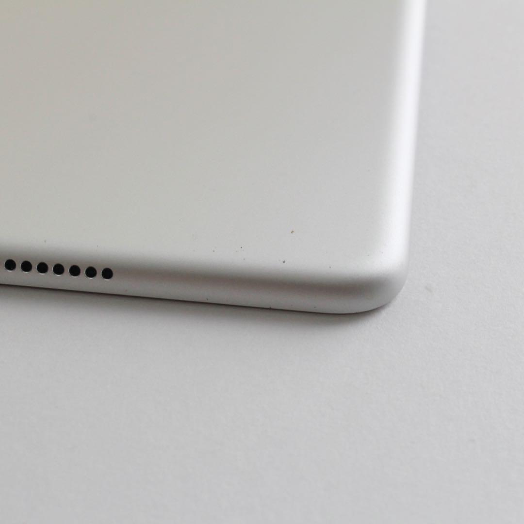 【中古品】iPad Pro 10.5インチ 256GBシルバー・SIMフリー