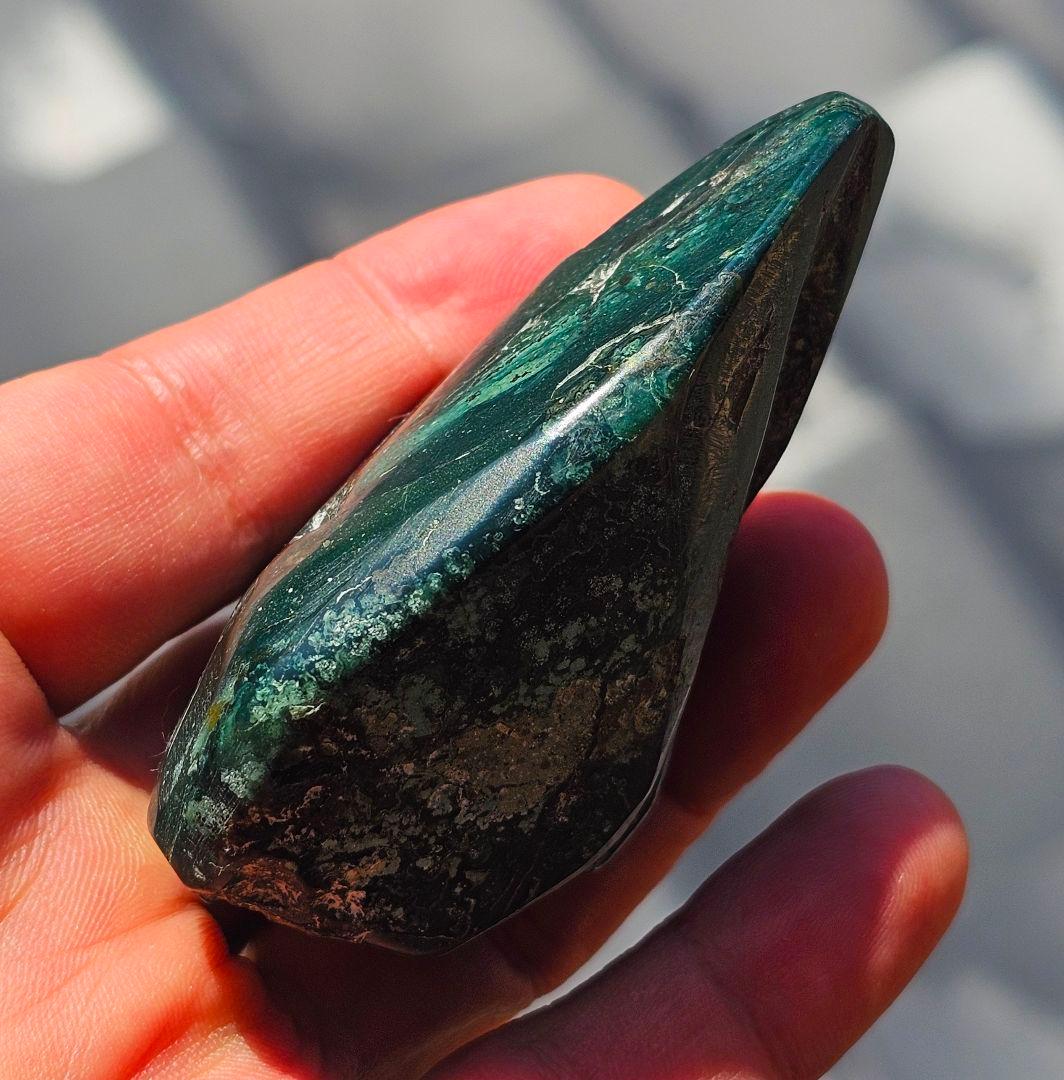 出雲の青石 原石