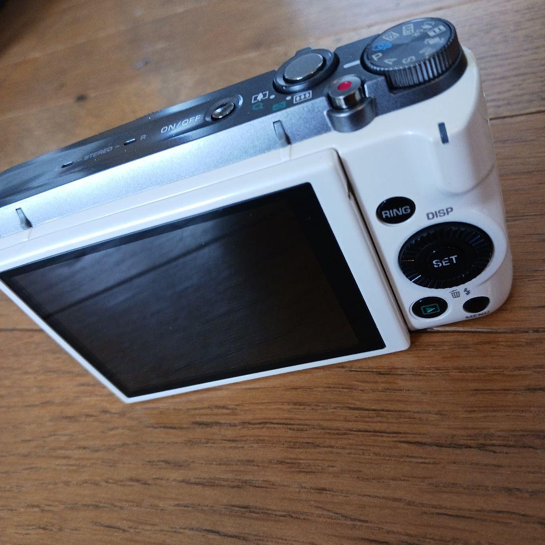 【美品】Casio EXILIM デジタルカメラ EX-ZR1100 ホワイト