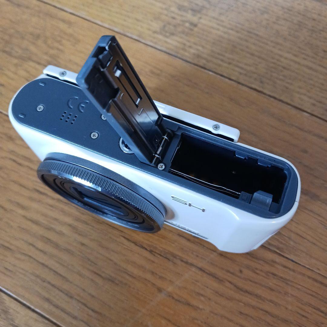 【美品】Casio EXILIM デジタルカメラ EX-ZR1100 ホワイト