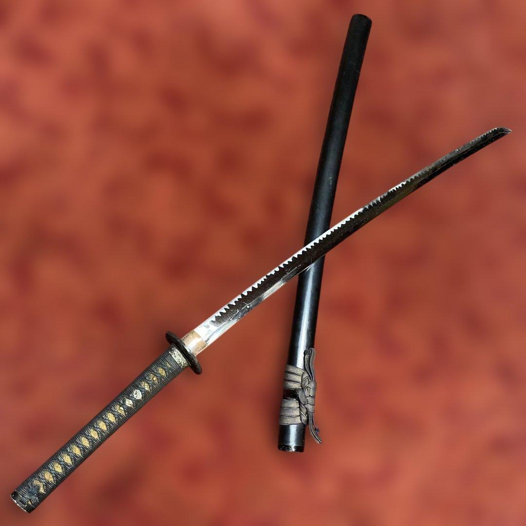 格安模造刀 黒柄 獅子彫鉄丸鍔 黒呂鞘