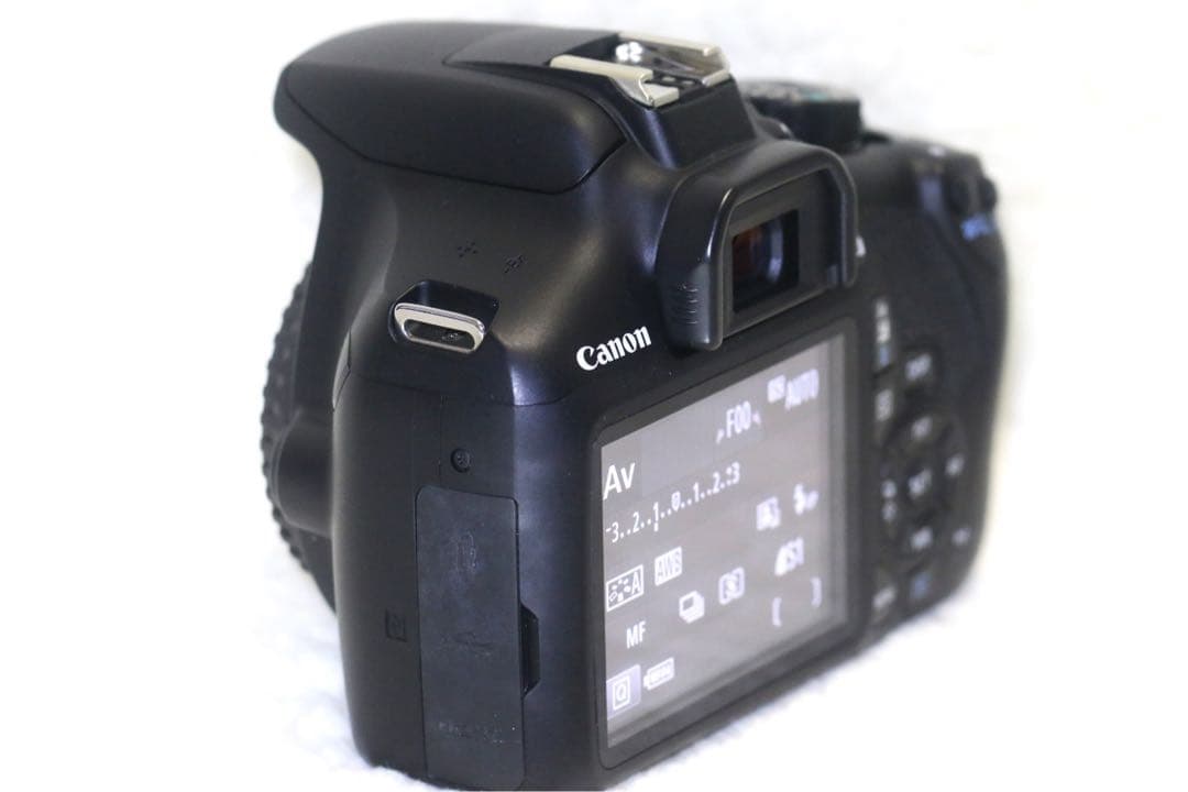 ⭐️完動美品⭐️ Canon キヤノン EOS Kiss X80 ボディ