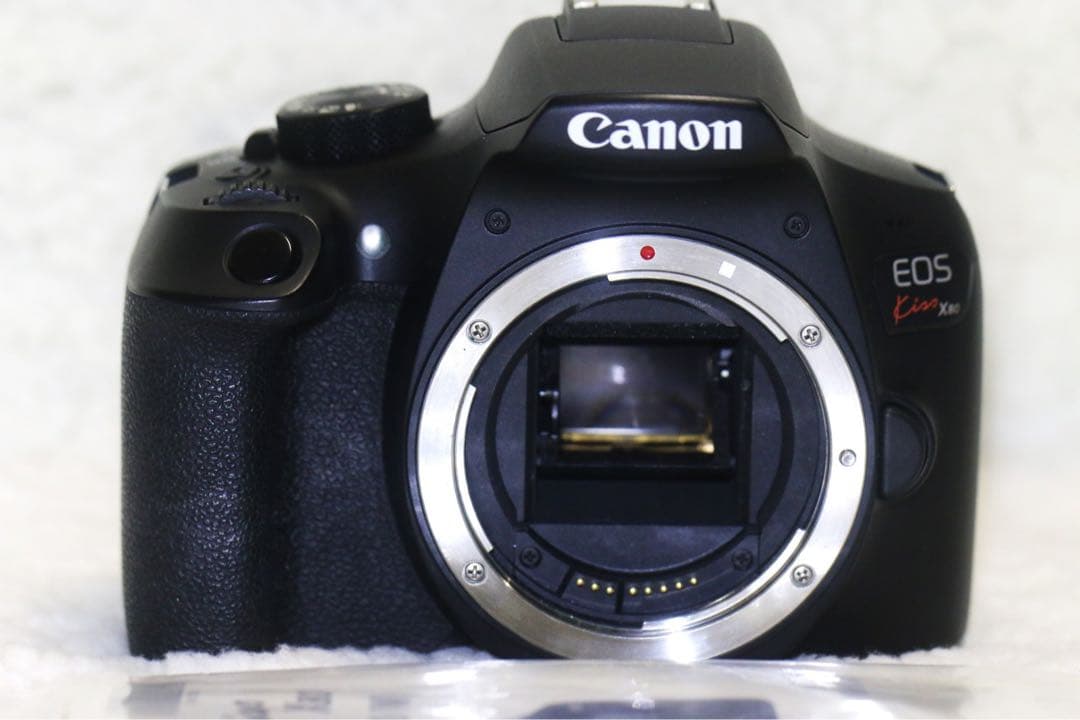⭐️完動美品⭐️ Canon キヤノン EOS Kiss X80 ボディ