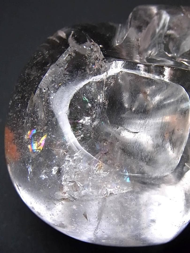 ネパール ヒマラヤ水晶製 虹入り どくろ スカルクォーツ 238g 箱付き