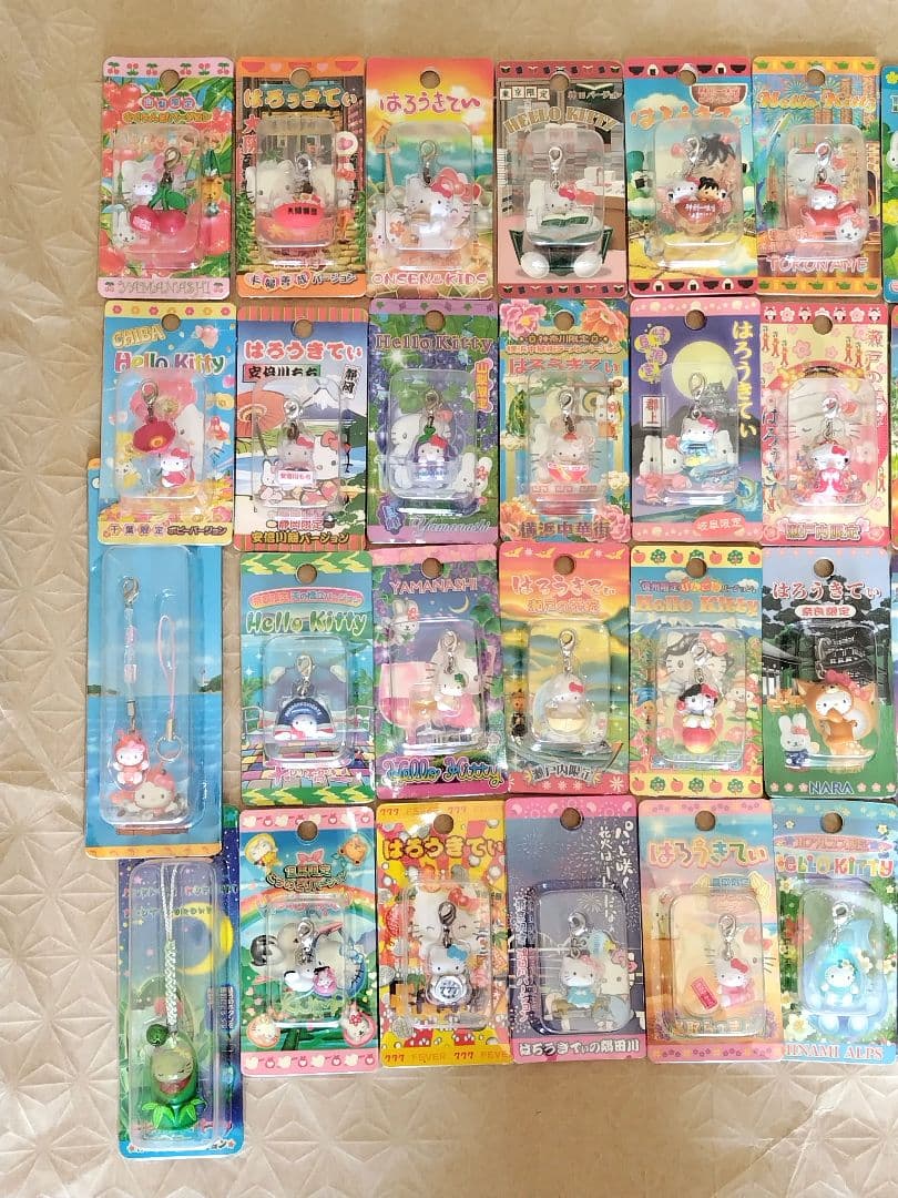 未開封　ハローキティファスナーマスコット40個