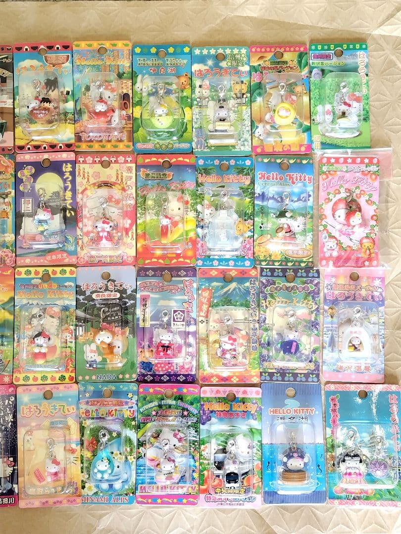未開封　ハローキティファスナーマスコット40個