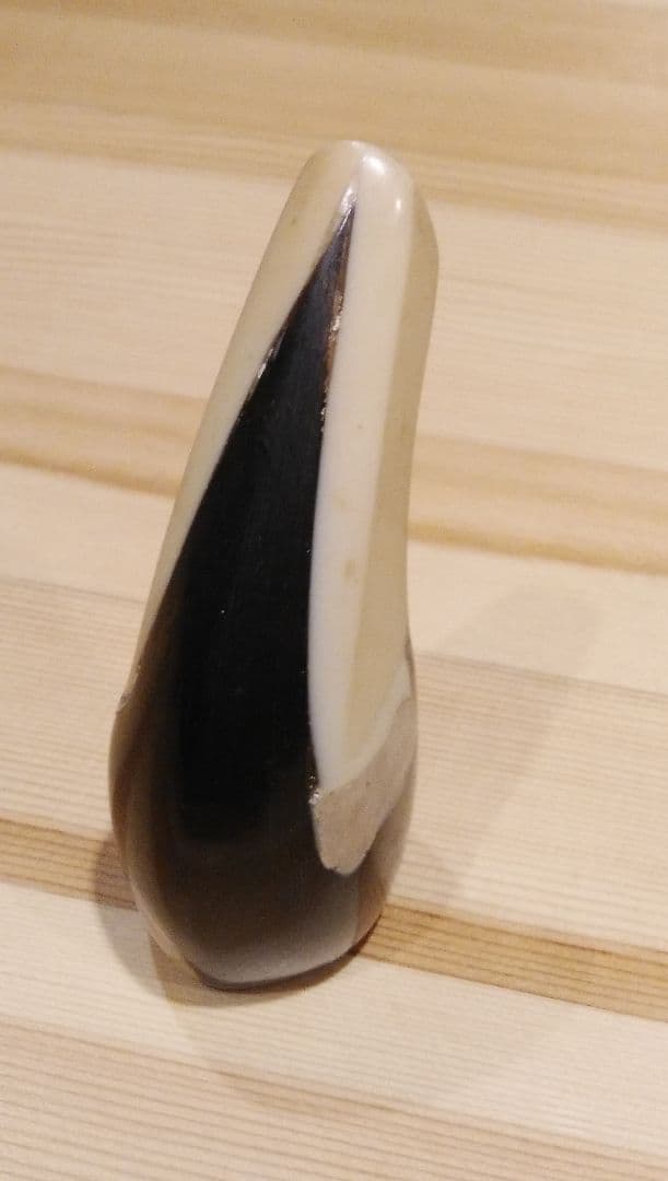【貴重な素材】三線用バチ 黒と白のツートンカラー