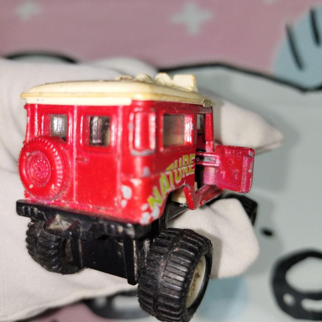 赤いミニカー 自然愛好クラブ