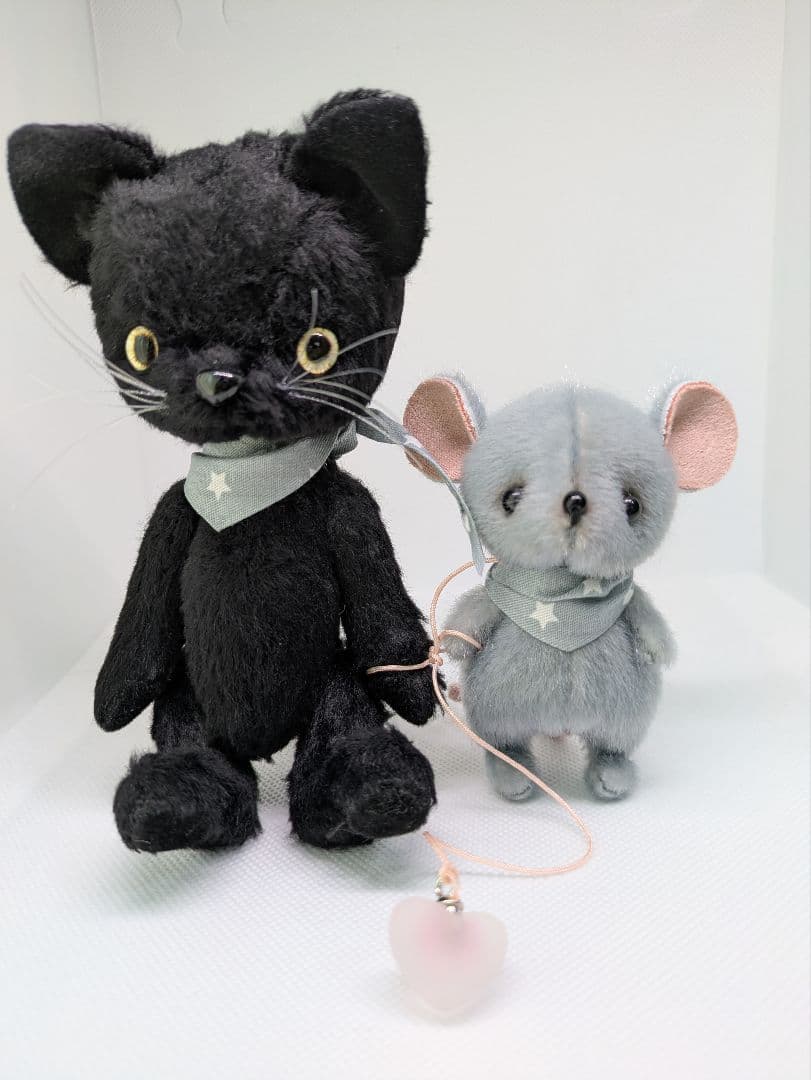 ハンドメイド* ぬいぐるみ*ねことねずみ*ハ—ト*ペア
