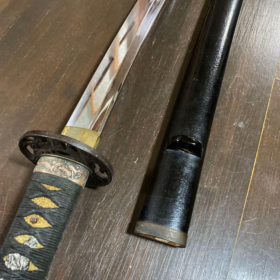 模造大刀(下緒無し) 濃緑柄 白波透し鍔 金口金尻黒呂鞘