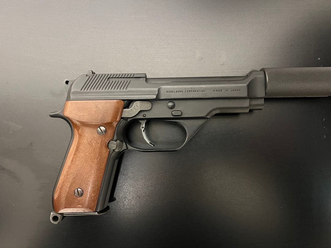 YSC MODEL 93R-AP ガスガン サプレッサー付き