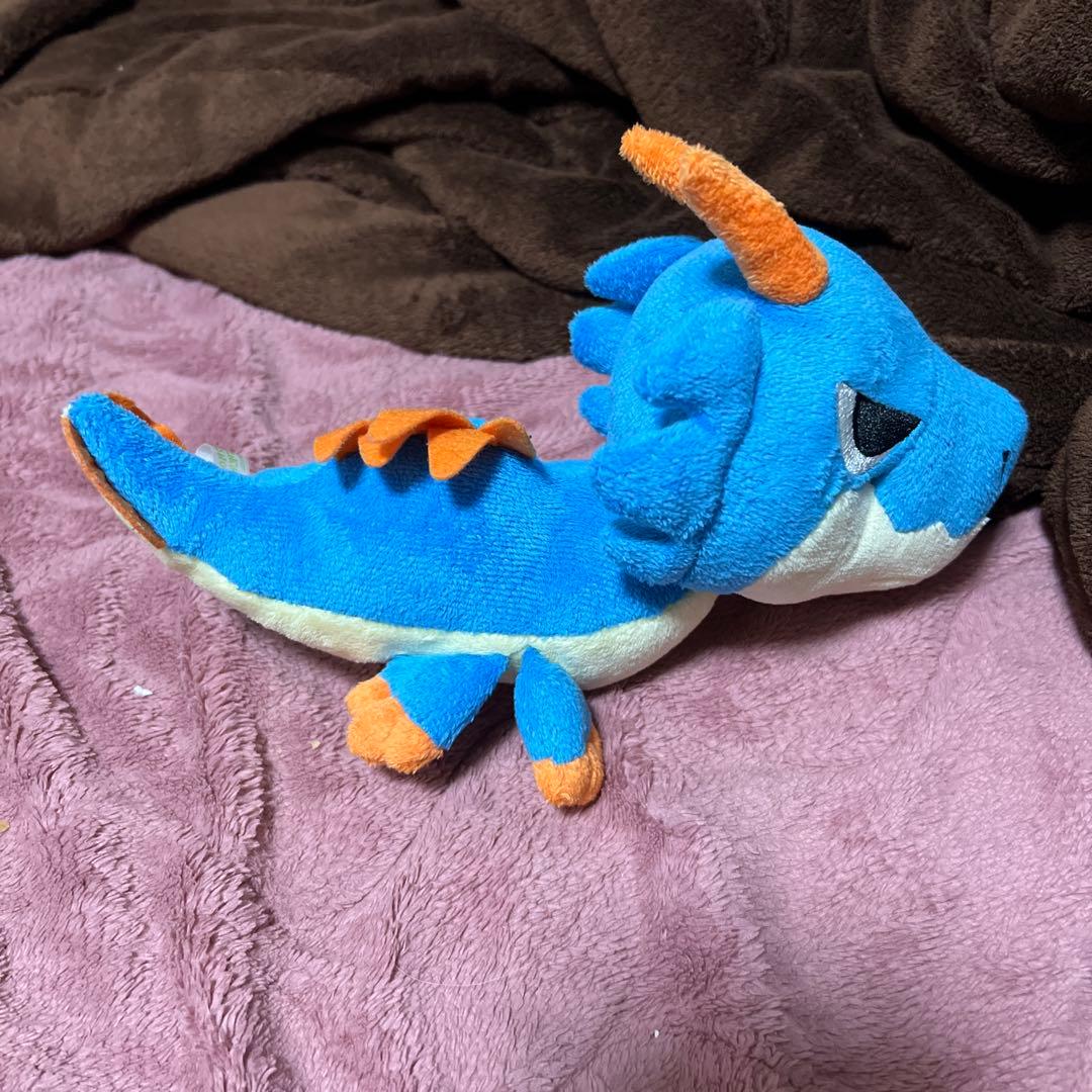 モンスターハンター　ラギアクルス　ぬいぐるみ　中古品