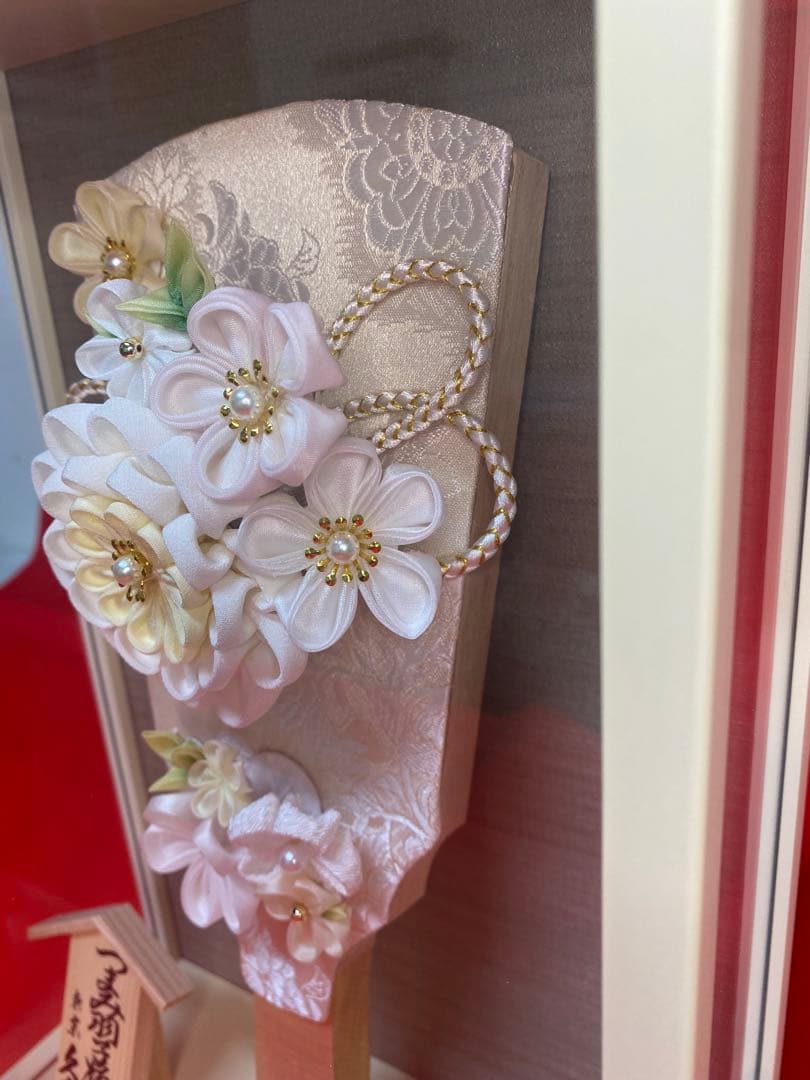 東京久月　つまみ細工額入　羽子板・壁掛け・間口約２４×奥行約１１×高さ約３３㎝