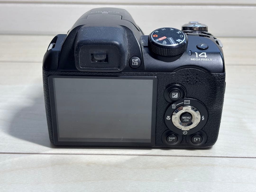 富士フィルム FUJIFILM FinePix S4500 30x 単三電池仕様