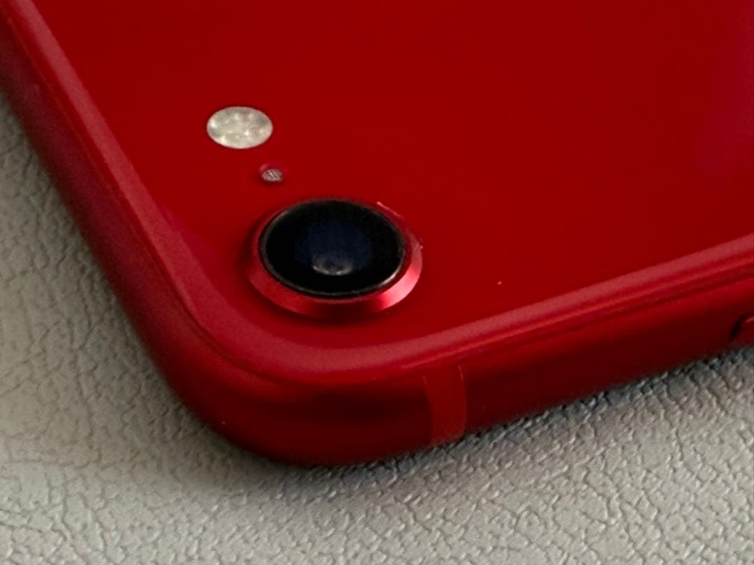 iPhoneSE 第二世代 レッド SIMフリー　送料込み