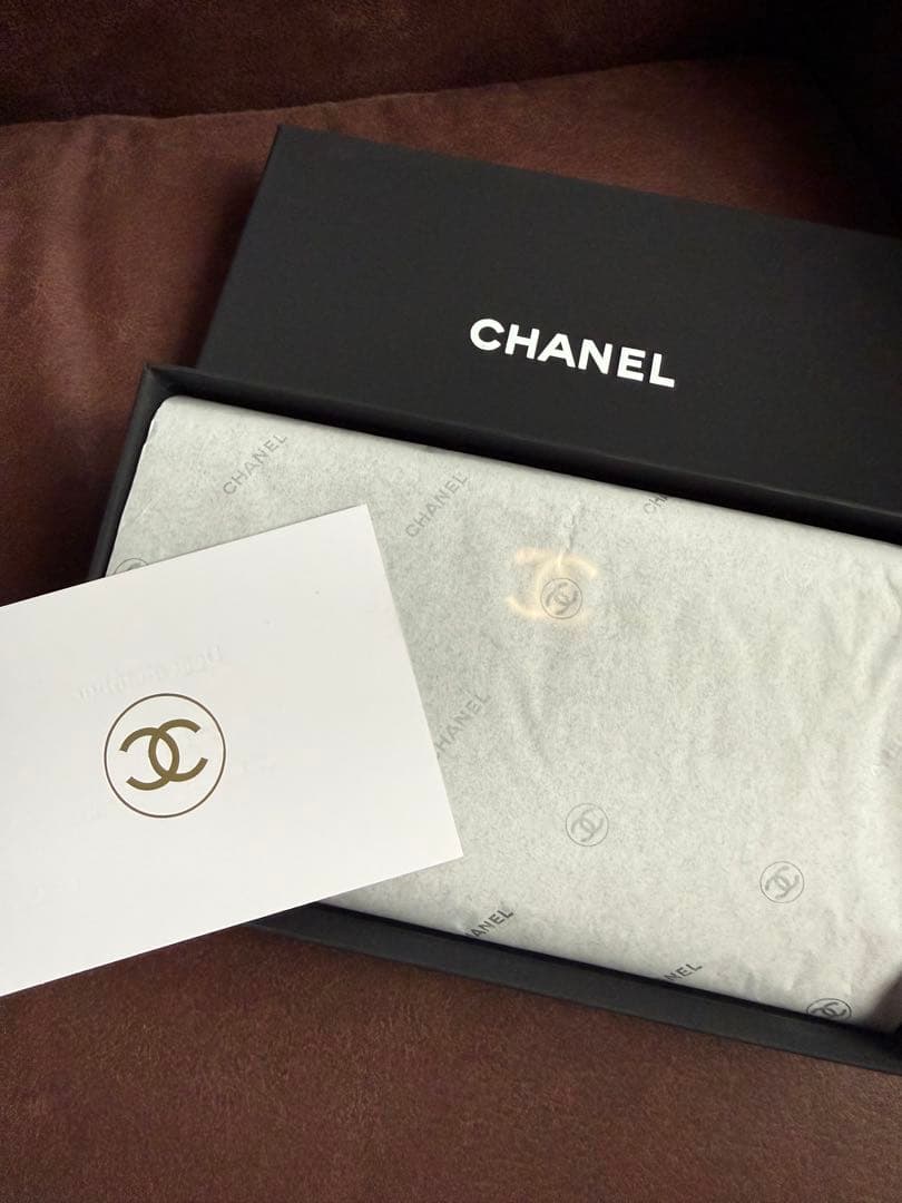 CHANEL ブラックキルティングポーチ