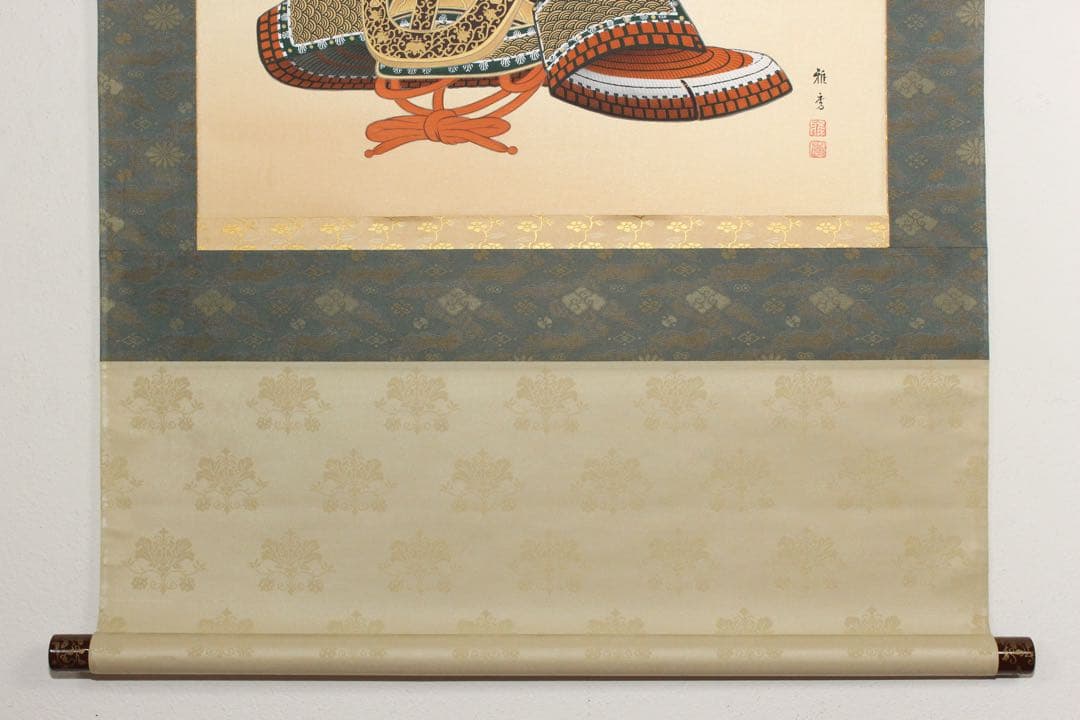 No5446掛軸　宮川雅秀　「兜」　絹本着色　共箱　端午の節句　縁起物　送料無料