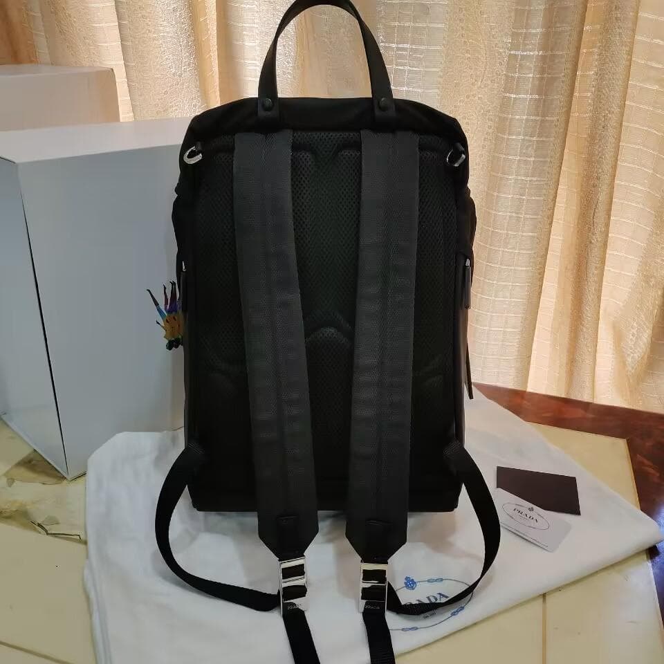 メンズ　リュック バッグパック 2VZ135　ブラック