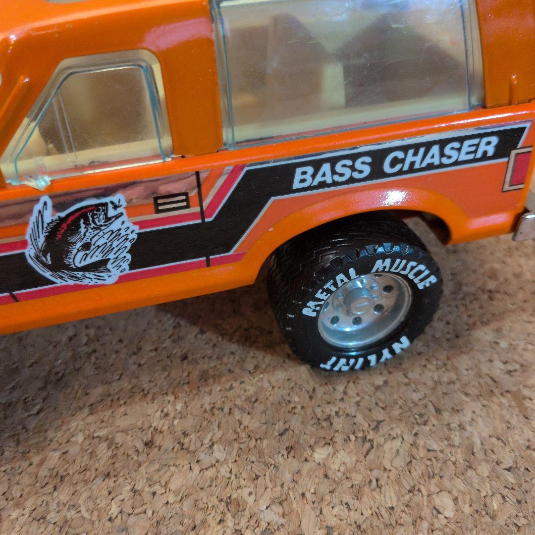 NYLINT Bass Chaser ブリキ