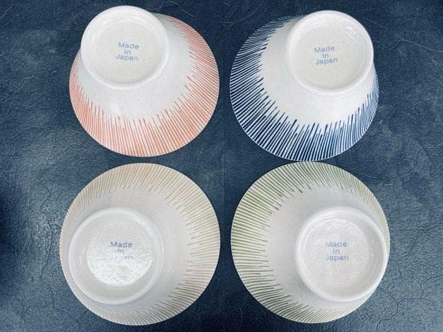 未使用 美濃焼 富士山 丼 4個セット 4色 食器 容量約1.2Ｌ　送料無料