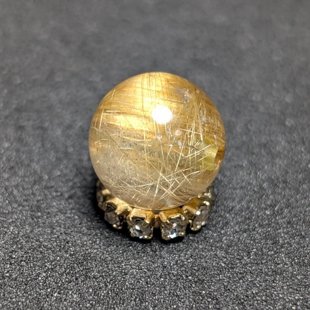 シャトヤンシー効果が出ている キャッツアイルチルクォーツ 8ミリ 粒売り 一点物