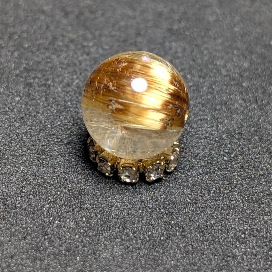 シャトヤンシー効果が出ている キャッツアイルチルクォーツ 8ミリ 粒売り 一点物