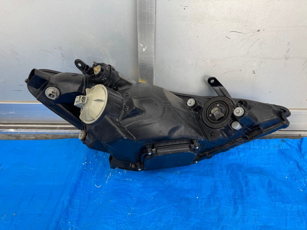 s*u様 トヨタ エスティマ ACR30W ACR40W 後期 HIDヘッドライ