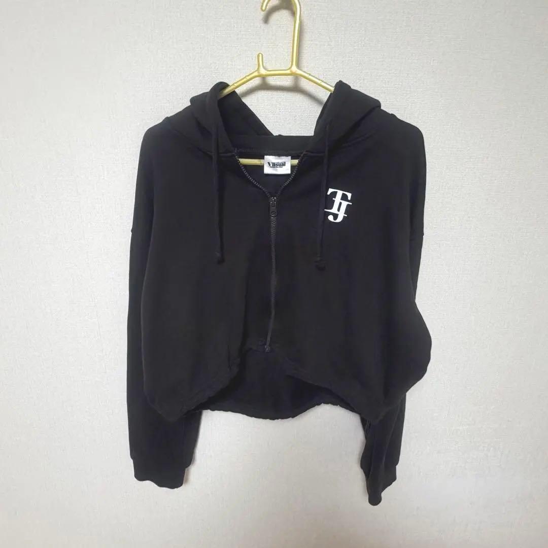 Travis Japan VIIsual ツアーパーカー スウェット　フーディー