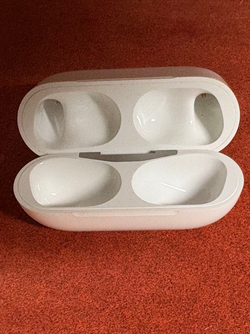 【美品】AirPods Pro 第二世代 Type-Cモデル本体のみ