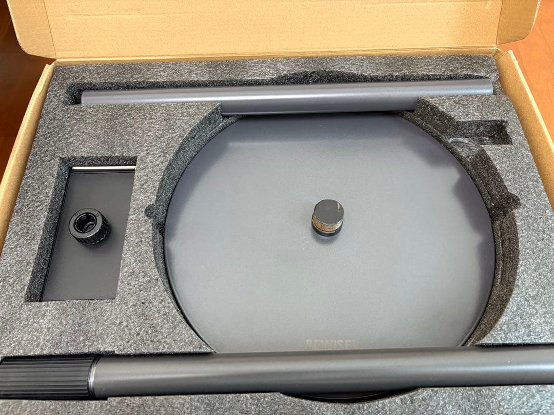 2025最新型 BEWISER 高さ回転調整可能なタブレットフロアスタンド