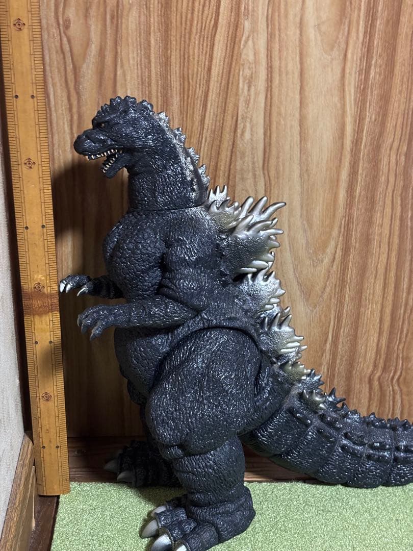 バンダイ　ビックサイズゴジラ
