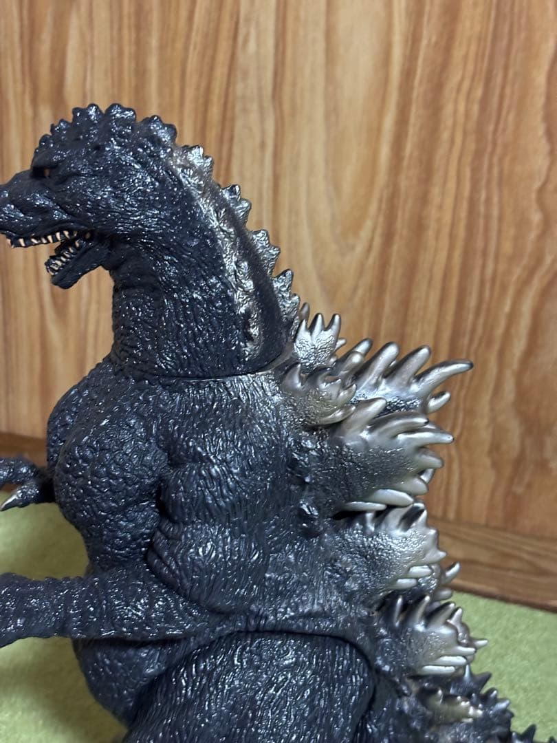 バンダイ　ビックサイズゴジラ