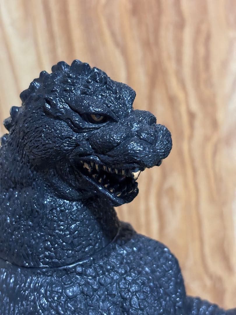 バンダイ　ビックサイズゴジラ