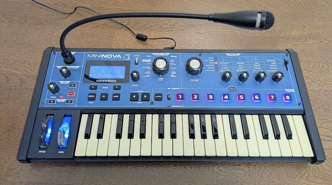 MININOVA シンセサイザー 37鍵　ケース付き