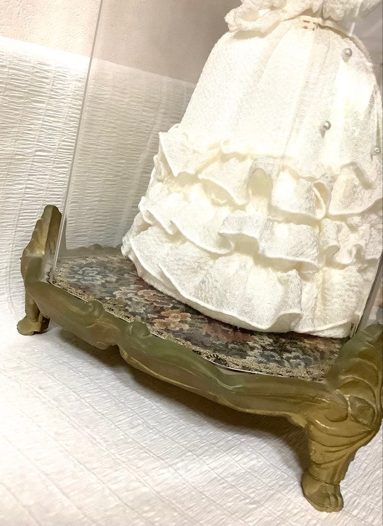 Biscuit Roman / スキヨ人形 白い縮緬ドレスの貴婦人 リボン印