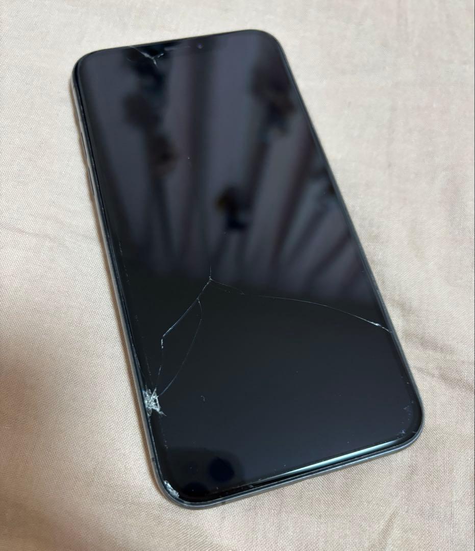 iPhoneX スペースグレー　画面割れあり