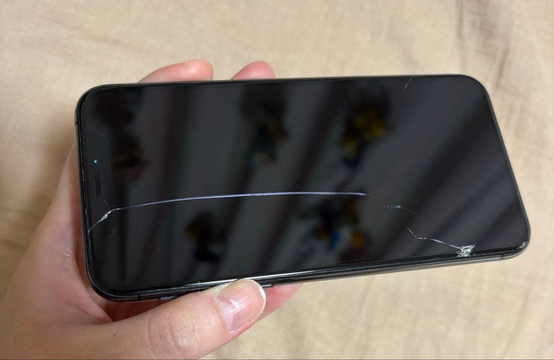 iPhoneX スペースグレー　画面割れあり