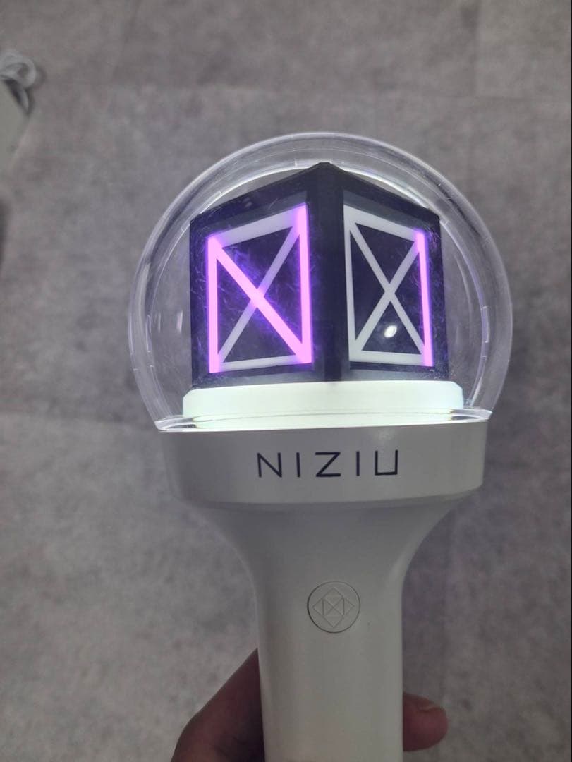 NiziU ペンライト 動作品 公式グッズ オフィシャルライトスティック