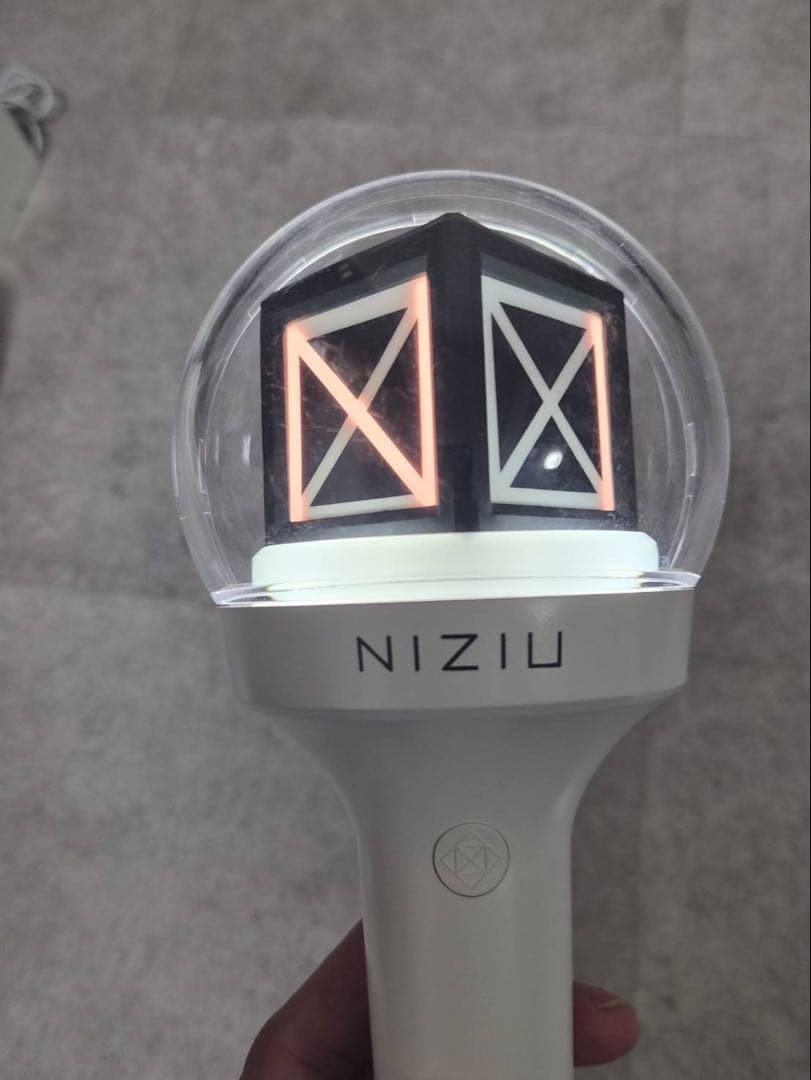 NiziU ペンライト 動作品 公式グッズ オフィシャルライトスティック
