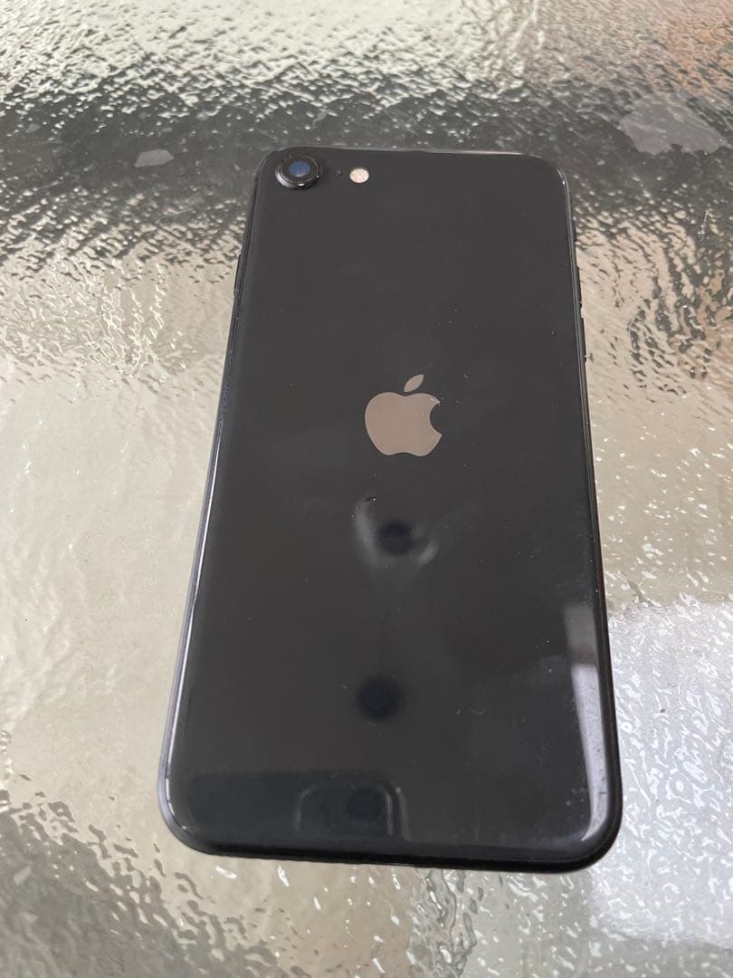 Apple iPhone SE \"第2世代\" ブラック 本体　128GB