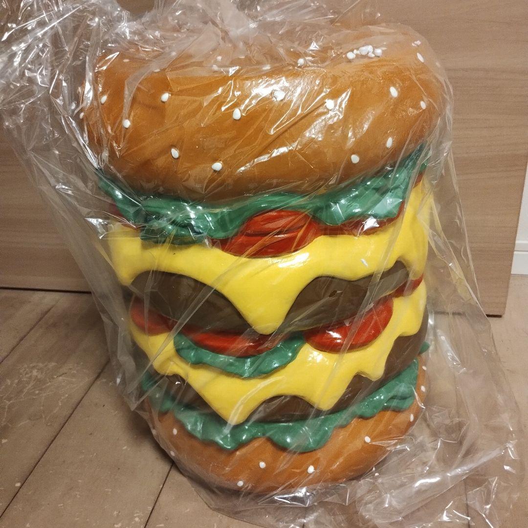 ニコアンド　FLAVORS コラボ　ハンバーガーテーブル