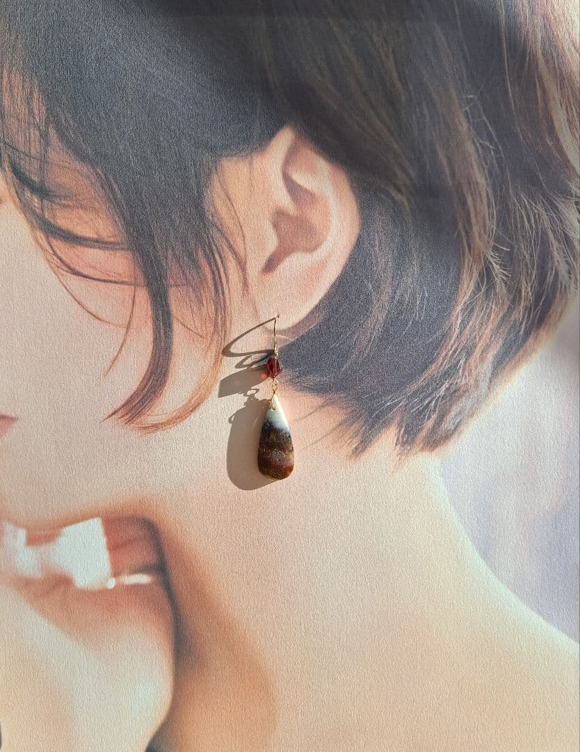 14kgf ペトリファイドウッドオパライズ　ピアス