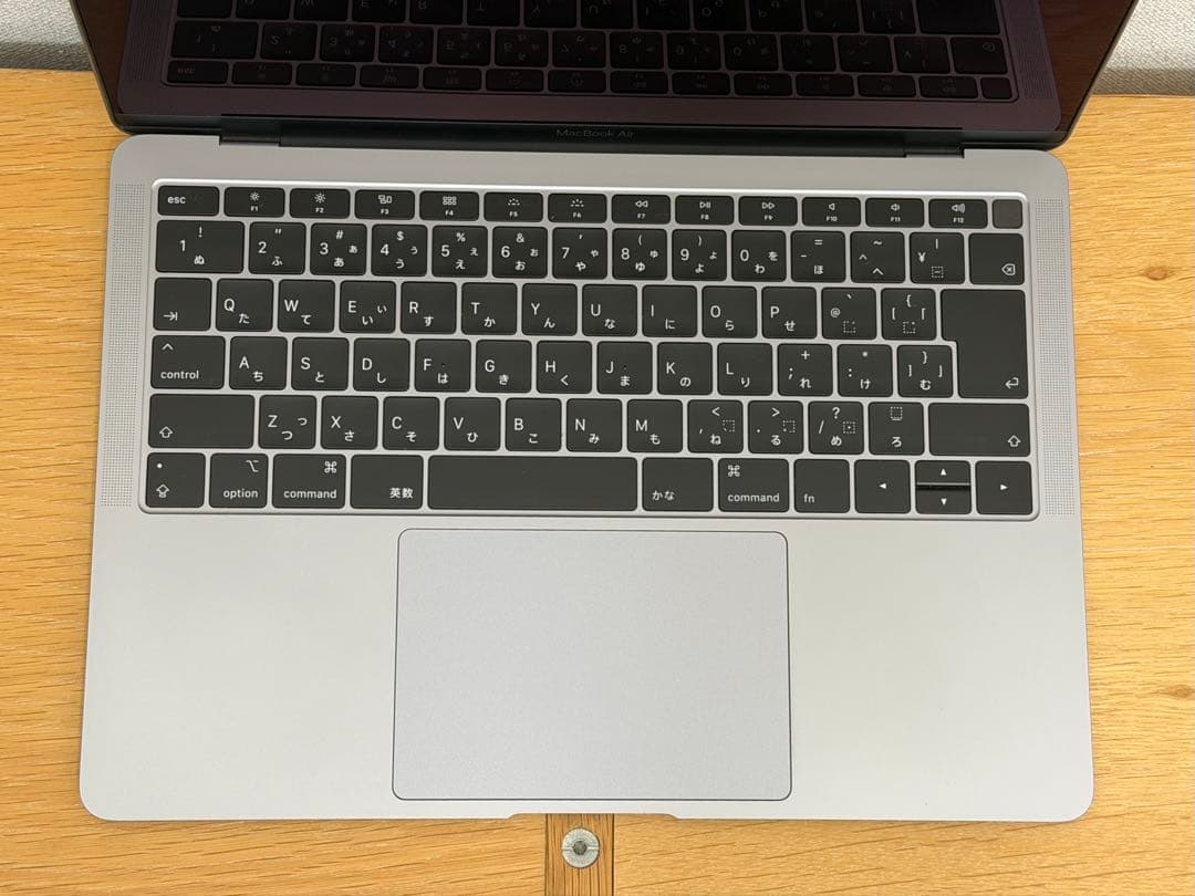 ジャンク MacBook Air A1932 スペースグレイ ロジックボード無し