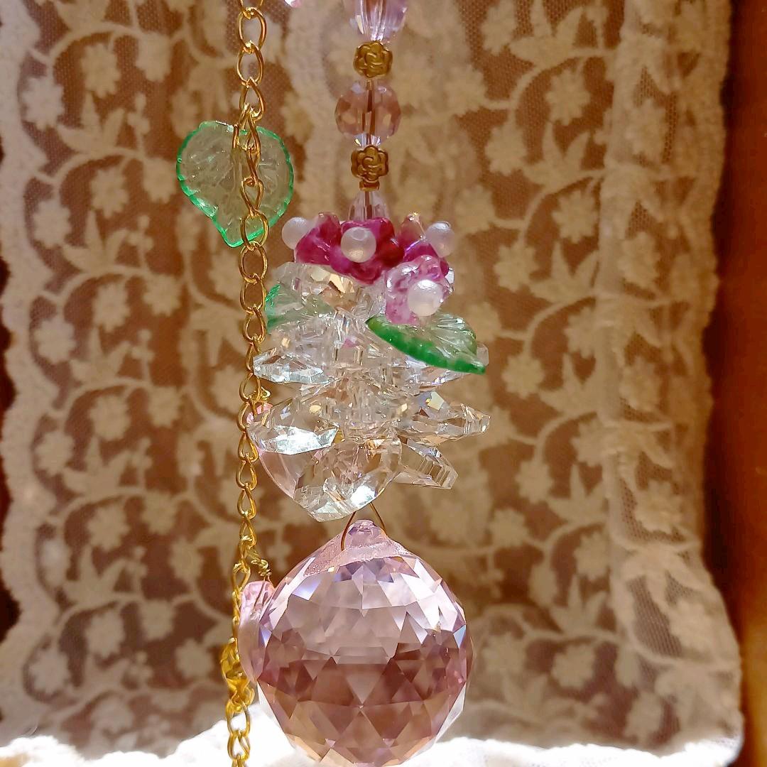 サンキャッチャー♡ハンドメイド「ガラスの花びら♡」