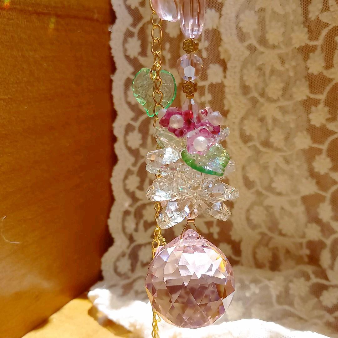 サンキャッチャー♡ハンドメイド「ガラスの花びら♡」