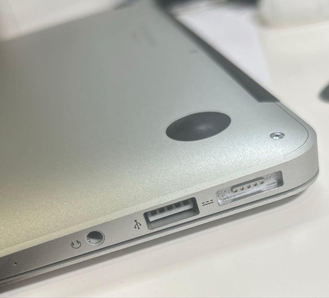 美品 MacBook Air A1466 Early2015 充電86回 箱付