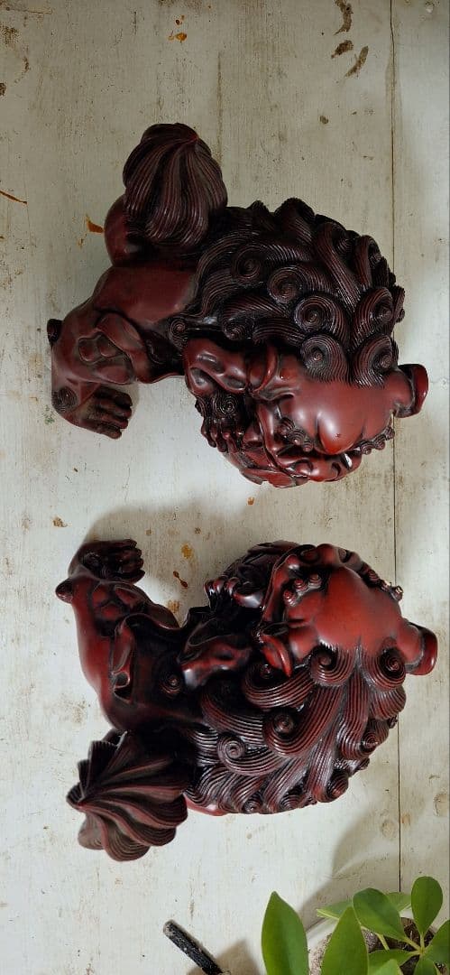 玉乗りシーサー　獅子　魔よけ　玉乗り獅子置物 開運 魔除け 縁起物 骨董品　沖縄