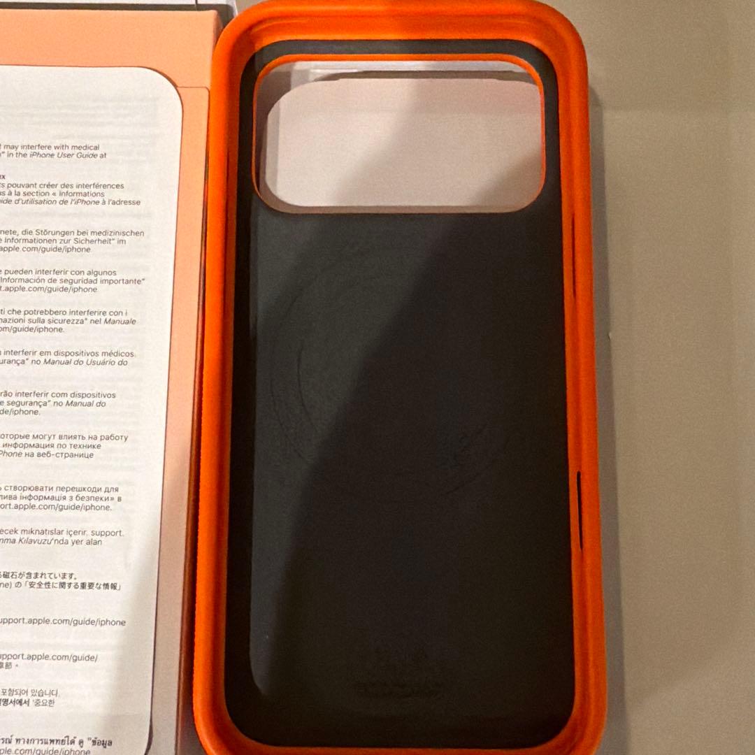 Beats iPhone 17 Pro Max用ケース