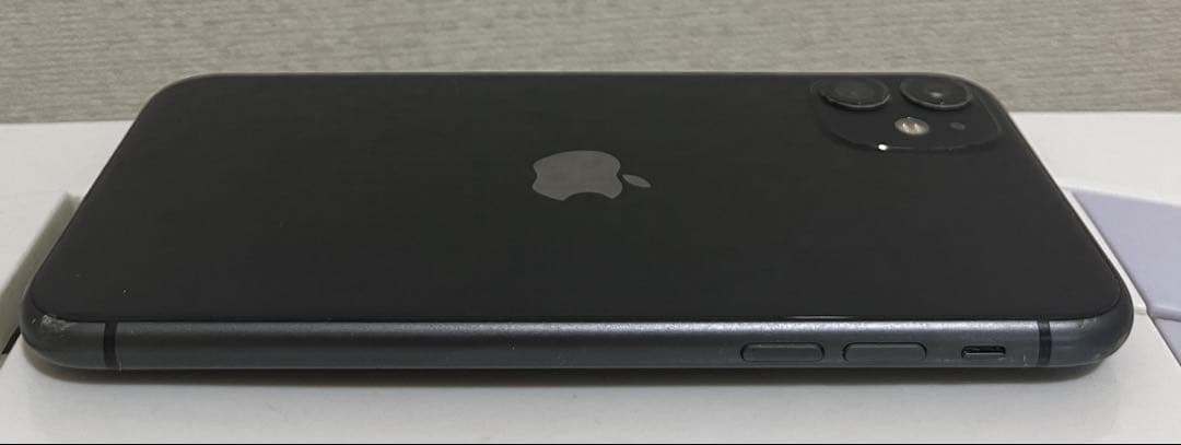 iPhone 11 256GB ブラック SIMフリー バッテリー74% 箱付き