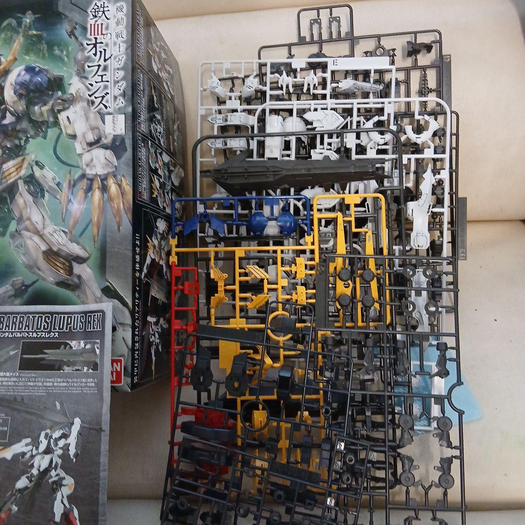GUNDAM BARBATOS LUPUS REX 1/100 プラモデル